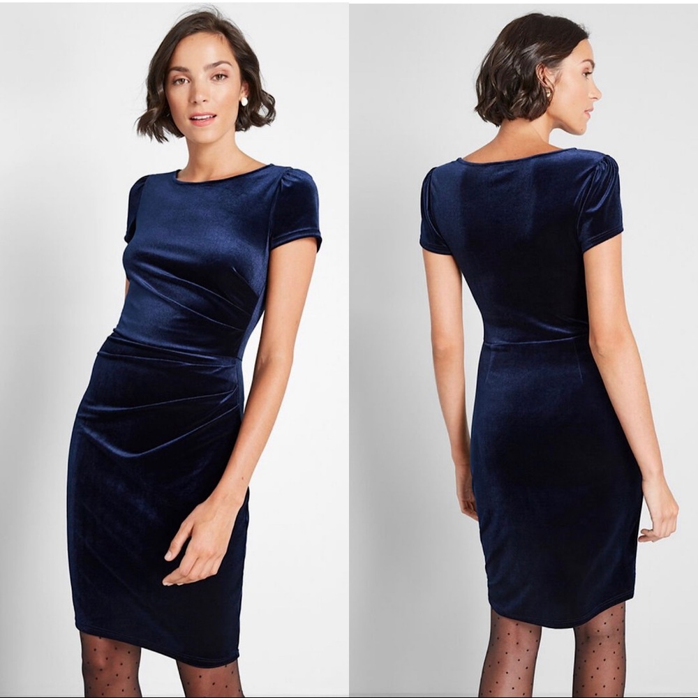 ModCloth Dashing Debut Velvet Sheath Dress Navy